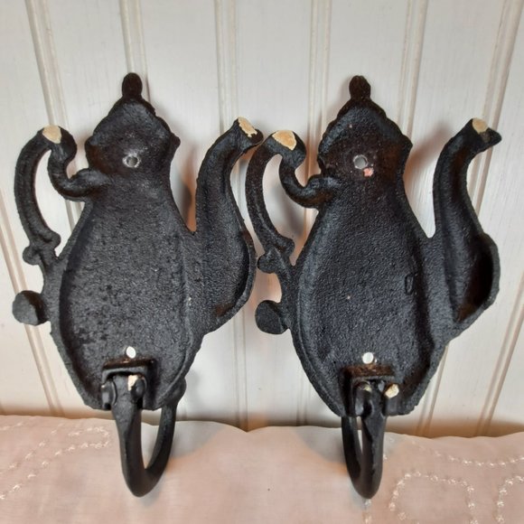 2 Vintage Cast Iron Wall Hooks Teapot Theme - Picture 3 of 3